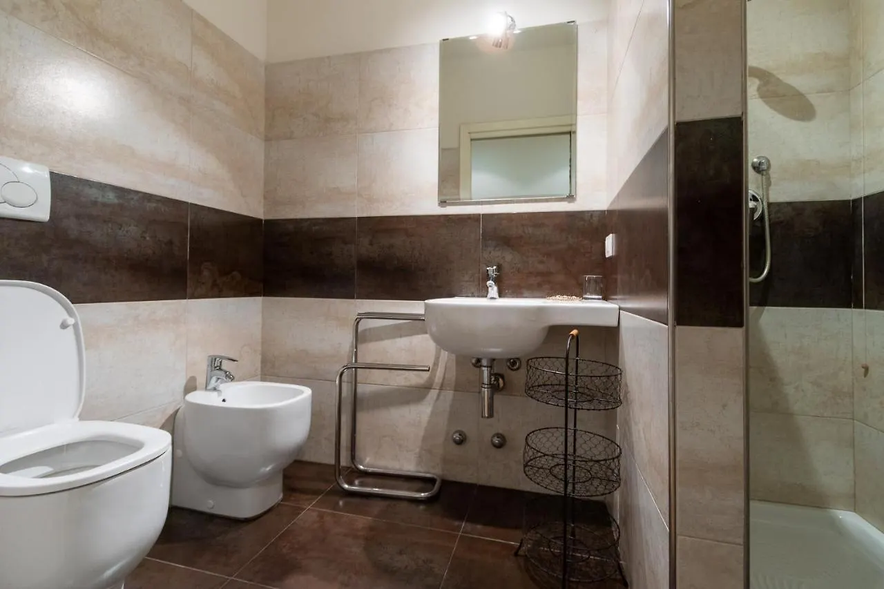 AD Verona flat 0*,  Italia