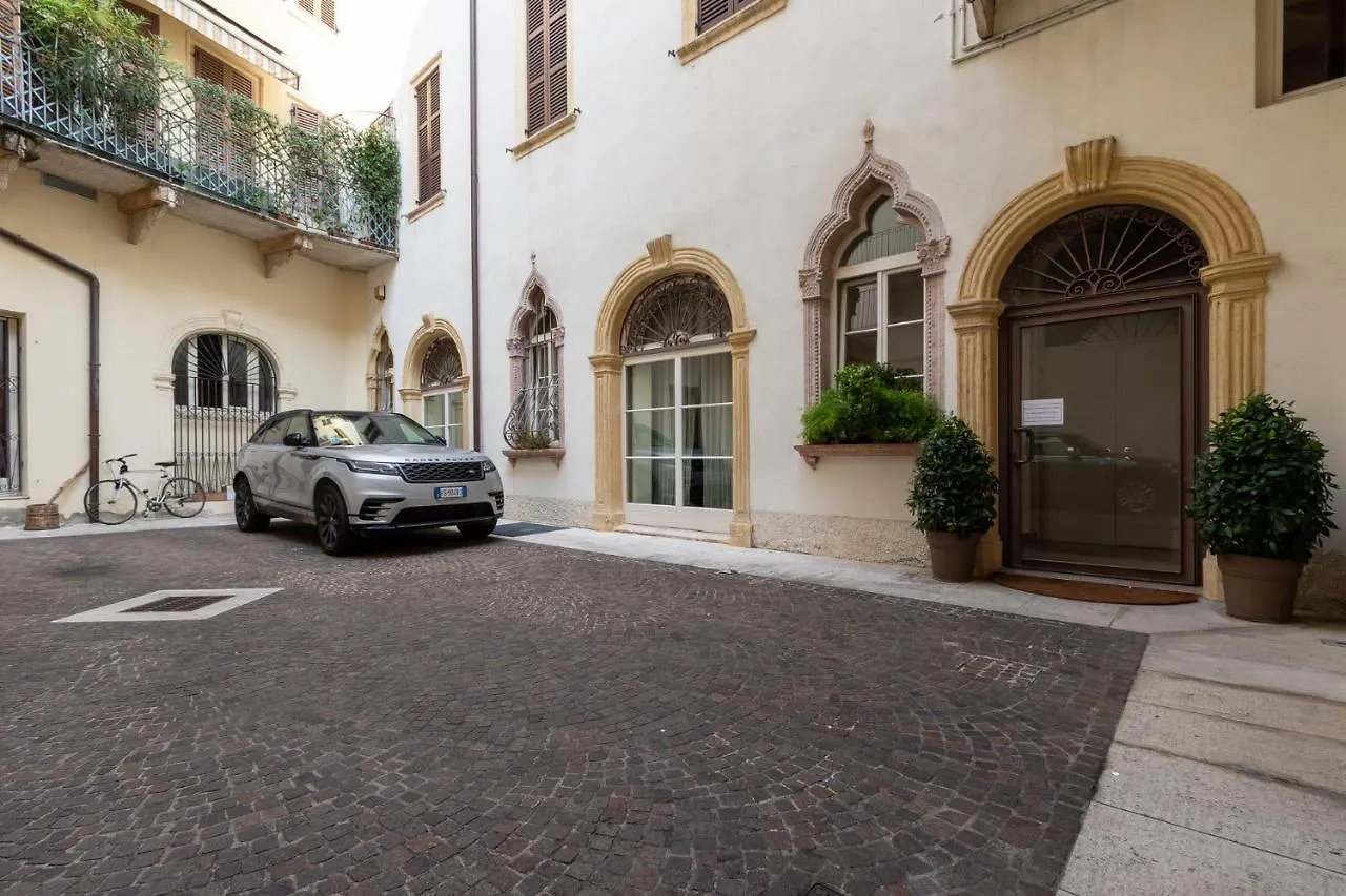 AD Verona flat